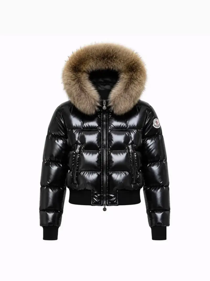 Пуховик Moncler с меховым капюшоном